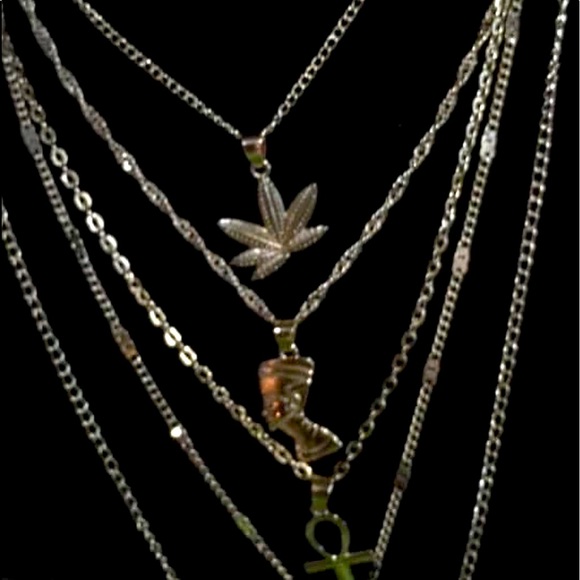 Nefertiti Layered Pendant Necklace - Picture 2 of 4